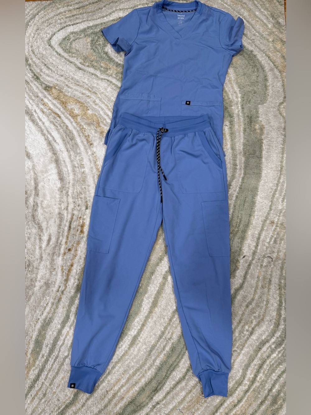 Women’s Drawstring Cargo Jogger Pants And Scrub Top - Blue XS Both
